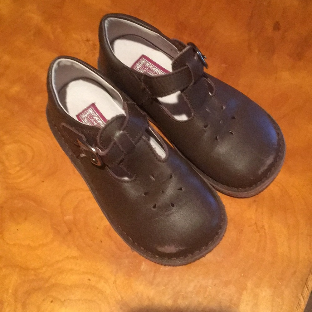 L’amour size 11 Girls shoes